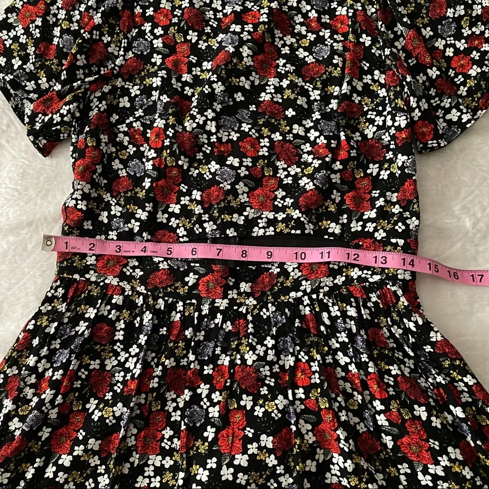 Floral Print Stomach Cut Out Short Sleeve Dress - Picture 8 of 14